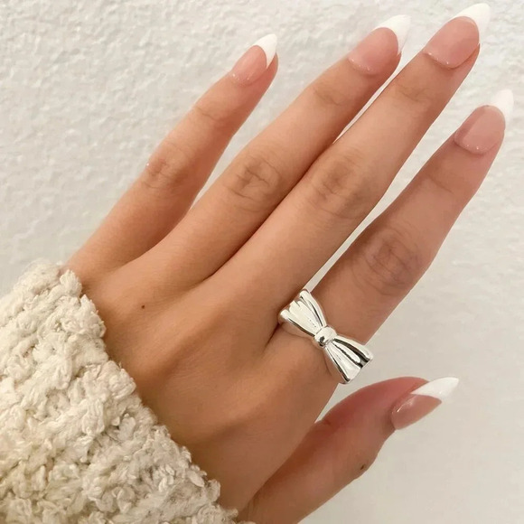 925 Sterling Silver Chunky Ring Bow Ring Statement Ring Silver Bow Ring - Picture 2 of 9